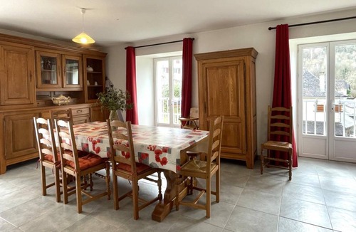 Accous House | 150 m² Gîte ∙ 4 bedrooms ∙ 8 guests