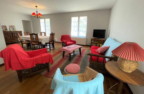 Theze House | 150 m² Gîte ∙ 4 bedrooms ∙ 7 guests