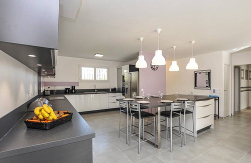 Salernes House | 150 m² House ∙ 4 bedrooms ∙ 8 guests
