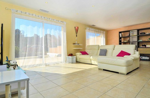 Mornas House | 150 m² House ∙ 4 bedrooms ∙ 10 guests