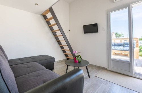 Saint-Xandre Apartment | 16 m² Apartment ∙ 1 bedroom ∙ 2 guests