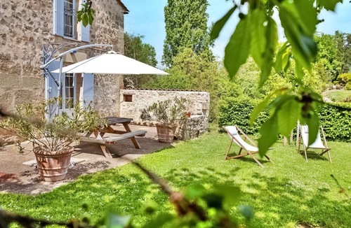 Bourdelles House | 160 m² Farmhouse ∙ 4 bedrooms ∙ 8 guests