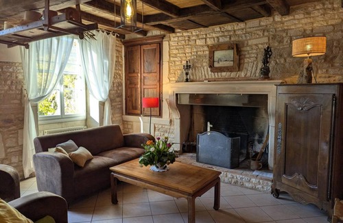 Villefagnan Cottage | 168 m² Cabin ∙ 3 bedrooms ∙ 6 guests