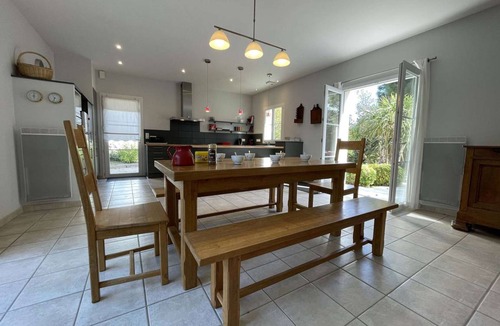 Domino House | 170 m² House ∙ 5 bedrooms ∙ 10 guests