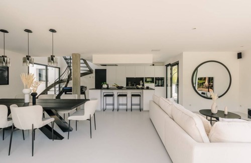 Biarritz Villa | 170 m² Villa ∙ 4 bedrooms ∙ 8 guests