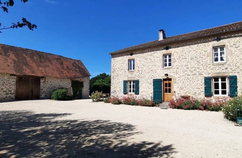 Dompierre-les-Eglises House | 172 m² House ∙ 5 bedrooms ∙ 14 guests