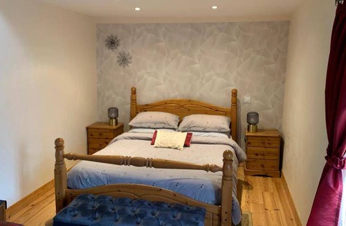 Monts et Vallees Ouest Creuse Bed & Breakfast | 18 m² Bed and breakfast ∙ 2 guests