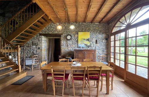 Asson House | 180 m² Gîte ∙ 5 bedrooms ∙ 9 guests