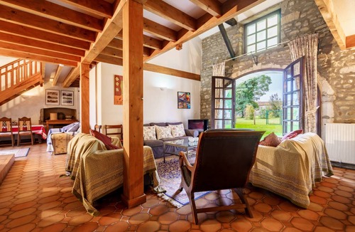 Osserain-Rivareyte House | 180 m² House ∙ 5 bedrooms ∙ 10 guests
