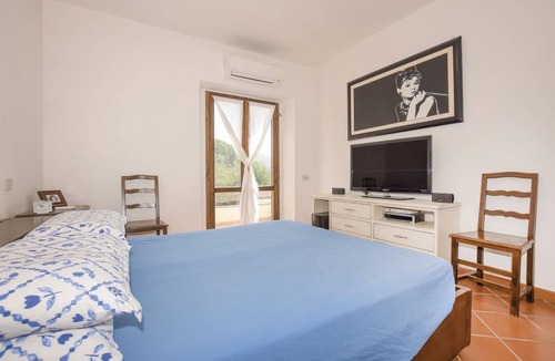 Orbetello House | 180 m² House ∙ 2 bedrooms ∙ 6 guests