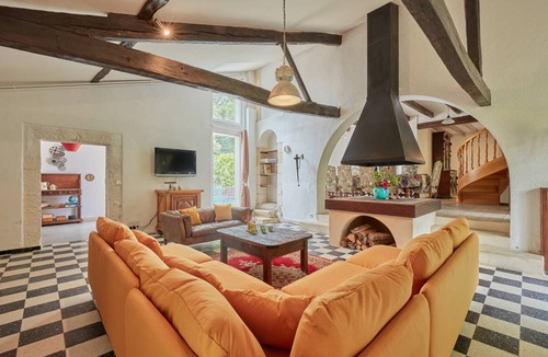 Monfaucon House | 180 m² House ∙ 4 bedrooms ∙ 10 guests