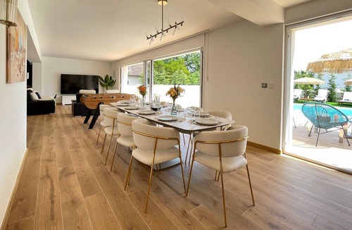 Saint-Medard-en-Jalles House | 185 m² House ∙ 6 bedrooms ∙ 12 guests