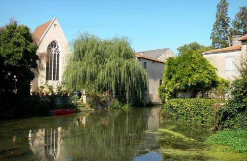 Verteuil-sur-Charente House | 185 m² House ∙ 4 bedrooms ∙ 6 guests