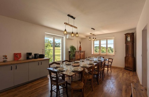 Montbron Cottage | 188 m² Cabin ∙ 5 bedrooms ∙ 14 guests