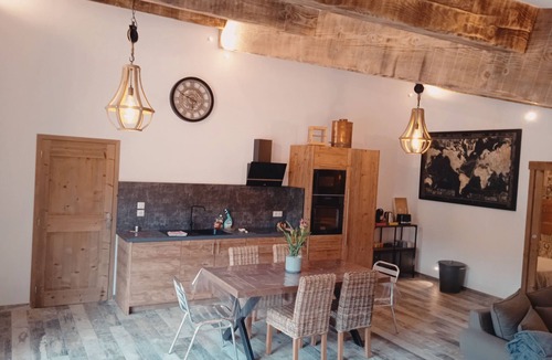 Chateaurenard Cottage | 18th century gite mas in Provence with SPA