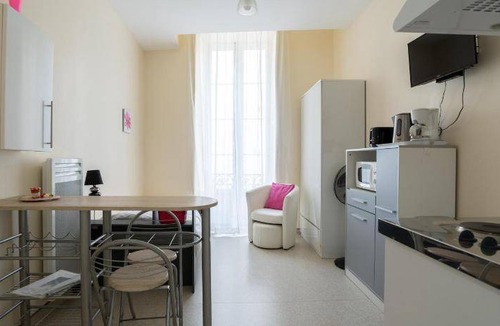 Jonzac Apartment | 19 m² Apartment ∙ 1 guest