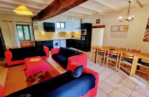 Saint-Just-Luzac House | 190 m² House ∙ 4 bedrooms ∙ 11 guests