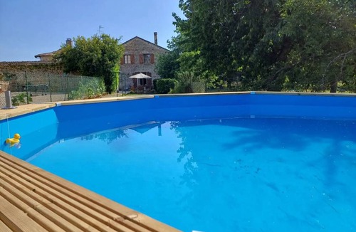 Brux House | 190 m² House ∙ 3 bedrooms ∙ 8 guests