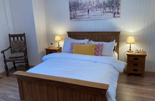 Brux House | 190 m² House ∙ 3 bedrooms ∙ 8 guests