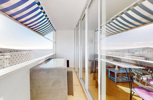 Royan Apartment | 2 bedroom awesome apartment in Royan