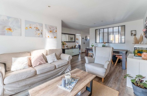 Merignac House | 2 bedroom awesome home in Merignac