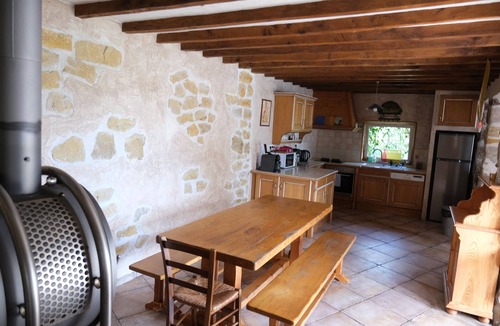 Saint-Cyr-la-Roche House | 2 houses with swimming pool and garden, for peaceful vacations.