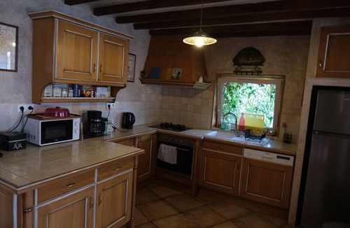 Saint-Cyr-la-Roche House | 2 houses with swimming pool and garden, for peaceful vacations.