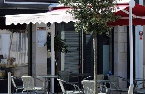 Saint-Julien-Beychevelle Apartment | 2*O accommodation in the heart of the vineyards with master suite fully equipped kitchen wi-fi