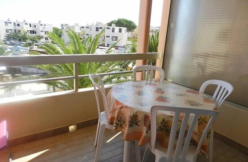La Faviere Apartment | 2-room apartment sleeps 4.BORMES LES MIMOSAS