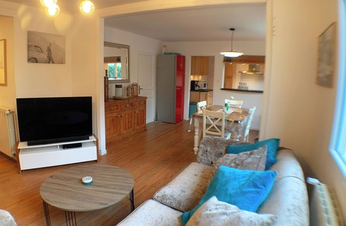 Chenac-Saint-Seurin-d'Uzet House | 20% DISCOUNT FOR SUMMER DATES nThree bed house in pretty village Gironde estuary