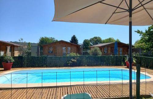 Saint-Antoine-de-Breuilh Ski Chalet | 20 m² Chalet ∙ 2 guests