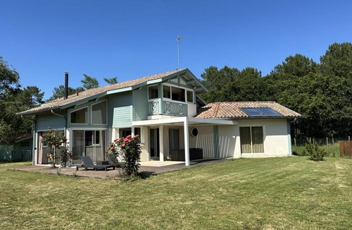 Riviere-Saas-et-Gourby House | 200 m² Gîte ∙ 4 bedrooms ∙ 8 guests