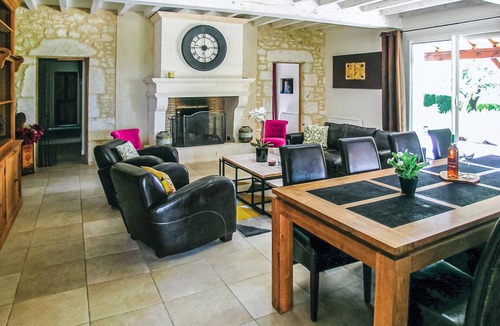 Saint-Aubin-de-Cadelech House | 200 m² House ∙ 4 bedrooms ∙ 8 guests