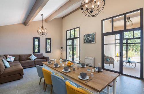 La Rouviere House | 200 m² House ∙ 4 bedrooms ∙ 10 guests