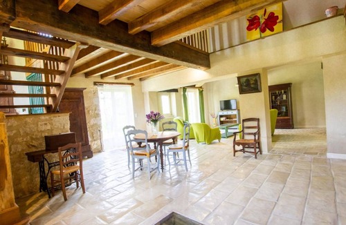 Conne-de-Labarde Cottage | 200 m² Cabin ∙ 3 bedrooms ∙ 6 guests