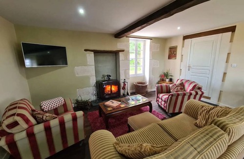 Saint-Privat-en-Perigord House | 200 m² House ∙ 3 bedrooms ∙ 6 guests