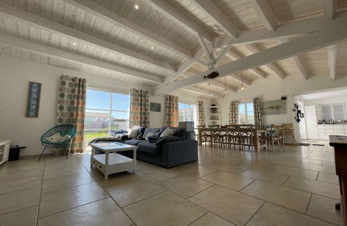 Saint-Denis-d'Oleron House | 200 m² House ∙ 5 bedrooms ∙ 10 guests