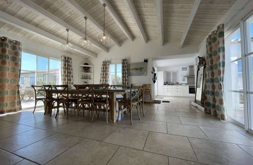 Saint-Denis-d'Oleron House | 200 m² House ∙ 5 bedrooms ∙ 10 guests