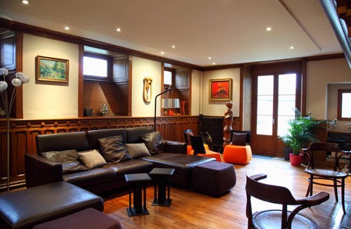 Ussel House | 200 m² Gîte ∙ 4 bedrooms ∙ 11 guests