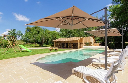 Nantheuil House | 200 m² House ∙ 3 bedrooms ∙ 6 guests