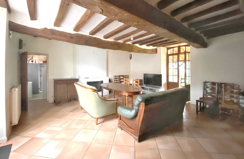 Mouterre-Silly House | 200 m² House ∙ 5 bedrooms ∙ 16 guests
