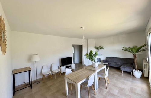 Poitiers Resort | 200 m² Private room ∙ 1 bedroom ∙ 1 guest