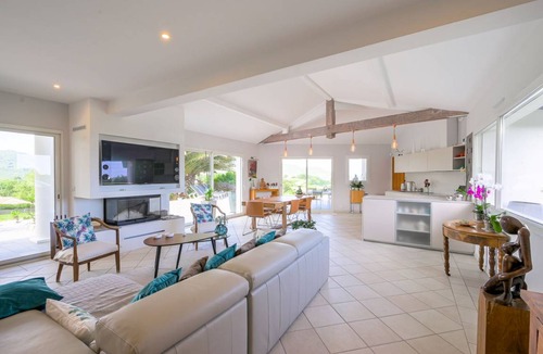 Urrugne Villa | 200 m² Villa ∙ 2 bedrooms ∙ 4 guests