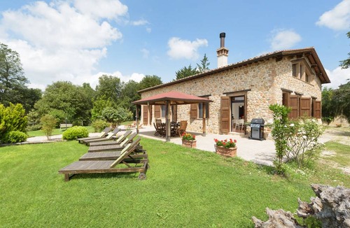 Simignano Villa | 200 m² Villa ∙ 4 bedrooms ∙ 8 guests