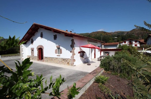 Osses House | 203 m² Gîte ∙ 5 bedrooms ∙ 11 guests