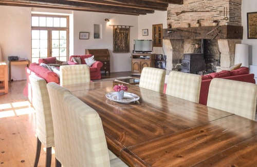 Eglise-Neuve-d'Issac House | 205 m² House ∙ 5 bedrooms ∙ 8 guests