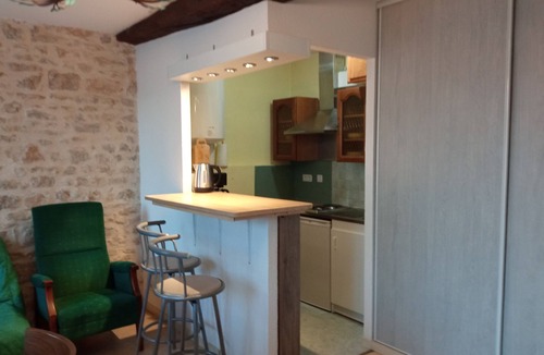 Gencay Apartment | 20min Poitiers city center apartment close to all amenities and attractions