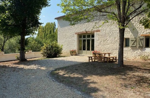 Chalais House | 210 m² House ∙ 5 bedrooms ∙ 10 guests