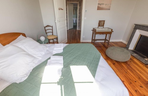 Donzacq House | 216 m² Gîte ∙ 3 bedrooms ∙ 6 guests