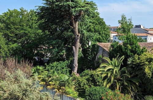 Gondeville Apartment | 220 m² Apartment ∙ 2 bedrooms ∙ 4 guests